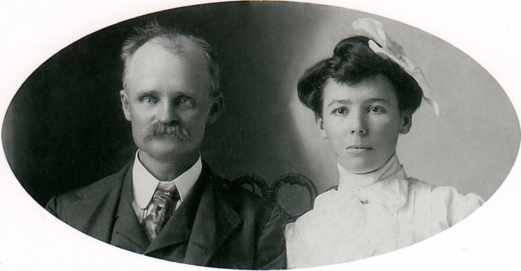 Julius Alonzo & Mary Elizabeth (Lester) Davis