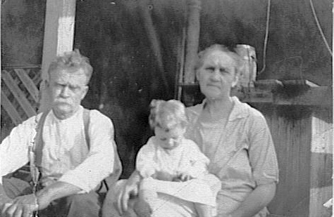 Wm. R. R. & Martha Cordelia (Malone) Thomas with Vernard