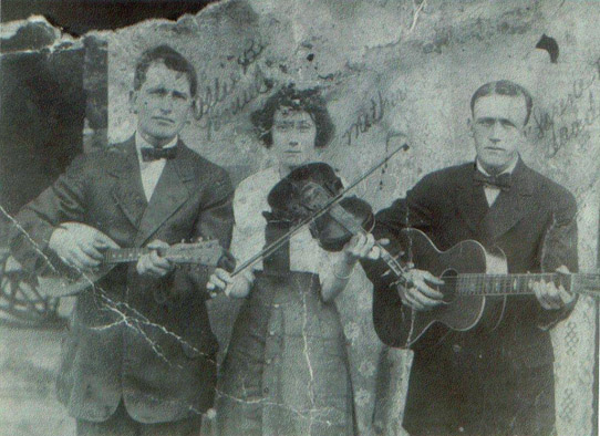 Versie & Tol Kelley with friend