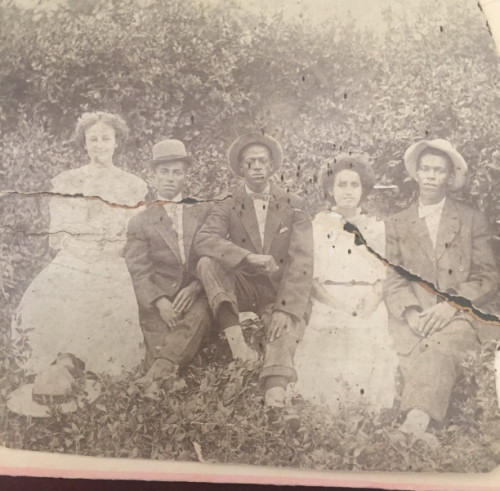 Mamie Lindsey (far left)