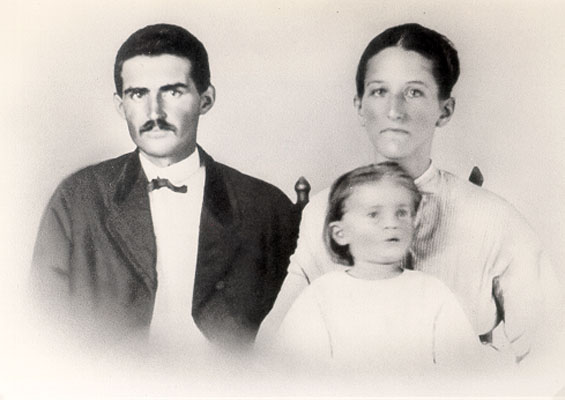 William Heny & Clarissa (Culpepper) Griffin with daughter Dora