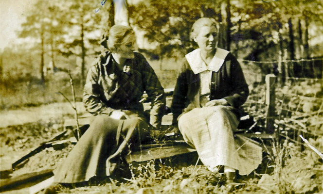 Peggy Strickland and sister Ollie (Strickland) Lane